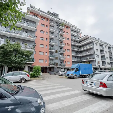 Miranda - In Mestre With Balcony! Apartment